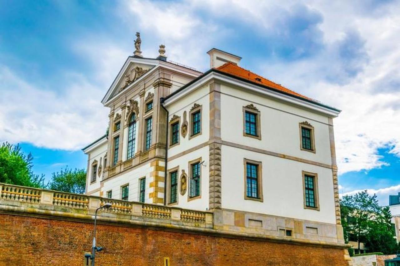 Helvetia Plus B&B - Private Rooms And Apartments Varşova Dış mekan fotoğraf